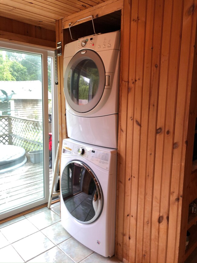 19 Jernegan Ave, Edgartown, MA 02539 - photo 5