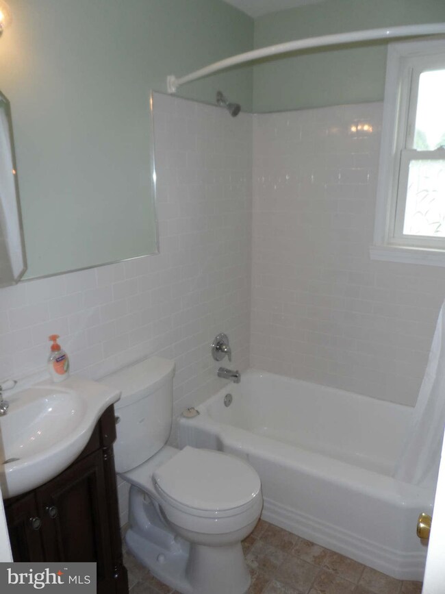 5008 Aurora Dr, Kensington, MD 20895 - photo 4