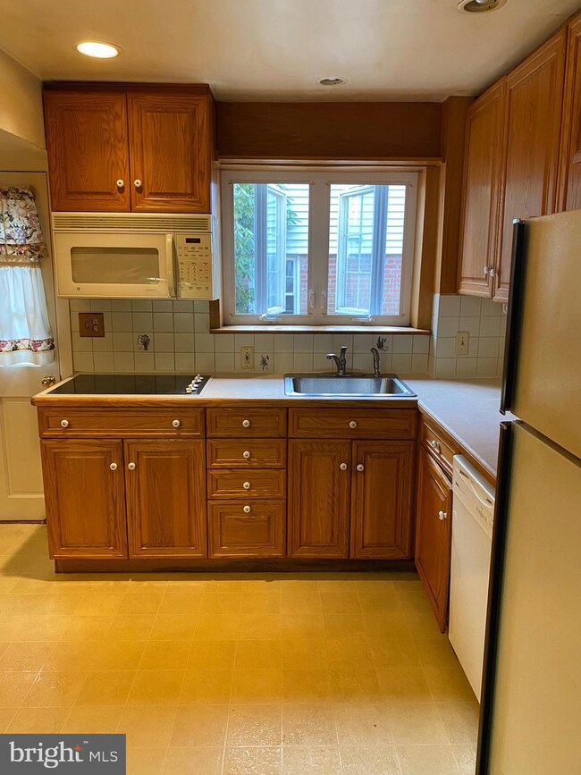 2331 Franklin Ave, Secane, PA 19018 - photo 5