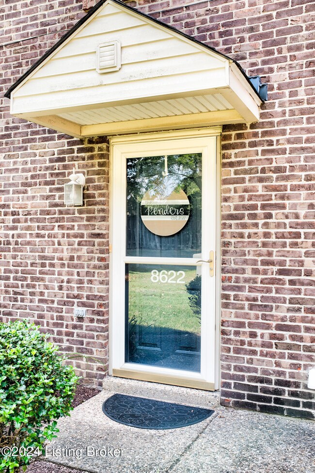 8622 Grand Neptune Dr unit 903, Louisville, KY 40228 - photo 4
