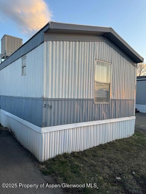 925 W 1st St unit 325, Craig, CO 81625 - photo 2