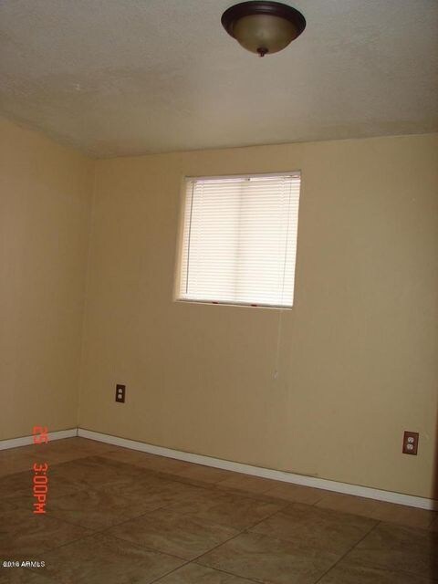 222 S 91st (7)