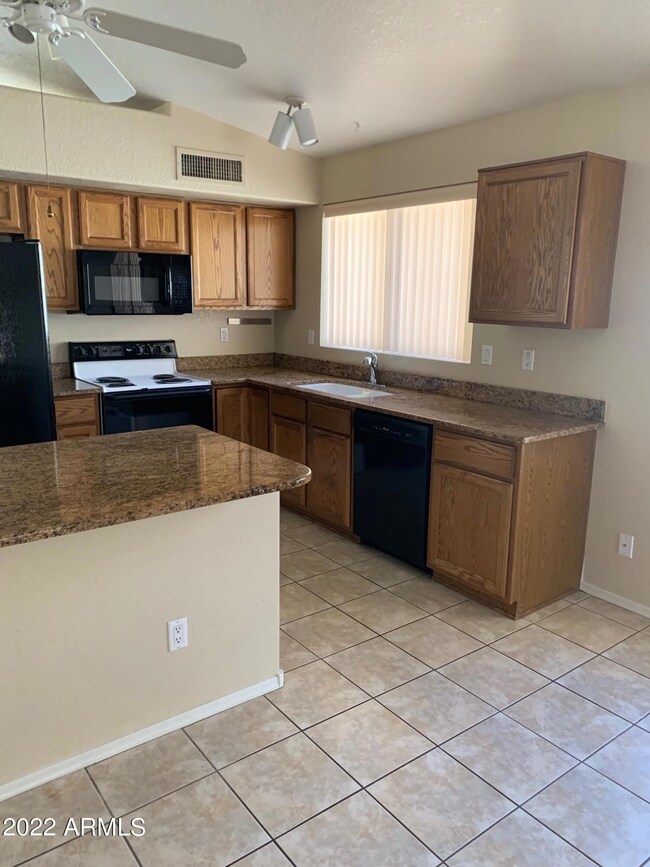 7157 E Juanita Ave, Mesa, AZ 85209 - photo 5