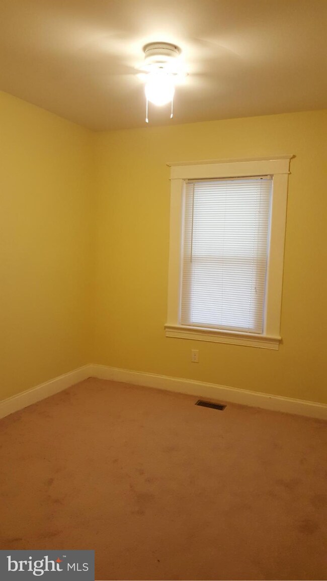 2522 Oakley Ave unit A, Baltimore, MD 21215 - photo 7