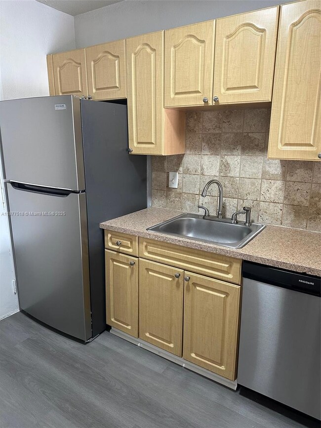 9972 SW 88th St unit 1126, Miami, FL 33176 - photo 2