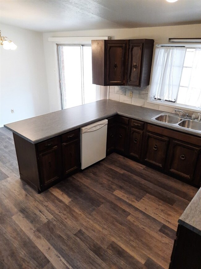 2410 Duran Ave, Alamogordo, NM 88310 - photo 3