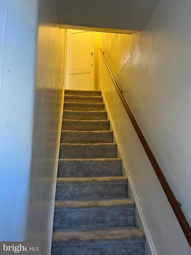 1630 Conlyn St unit 2, Philadelphia, PA 19141 - photo 3