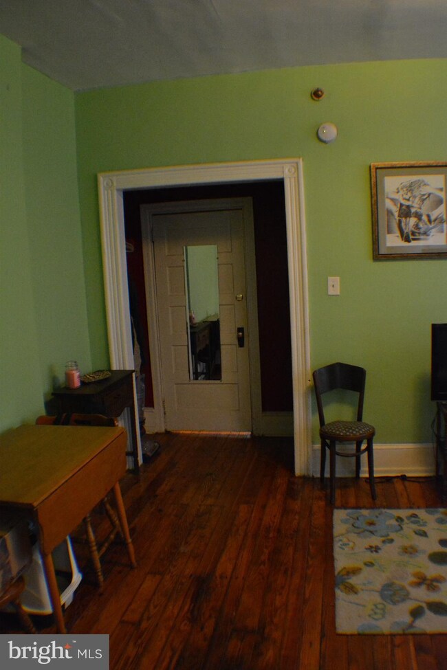 444 W Queen Ln unit 1, Philadelphia, PA 19144 - photo 4