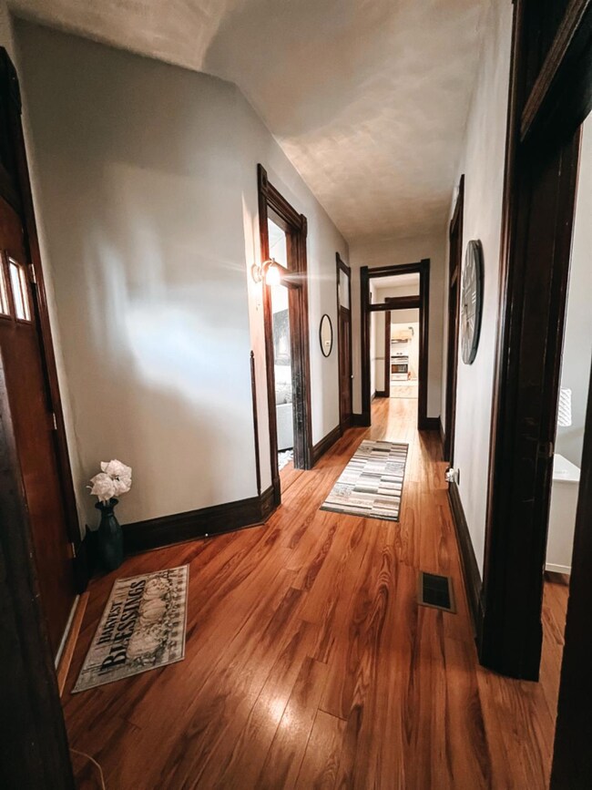 347 N Spring St, Wilmington, OH 45177 - photo 2