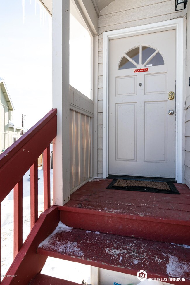 5_EntranceExterior
