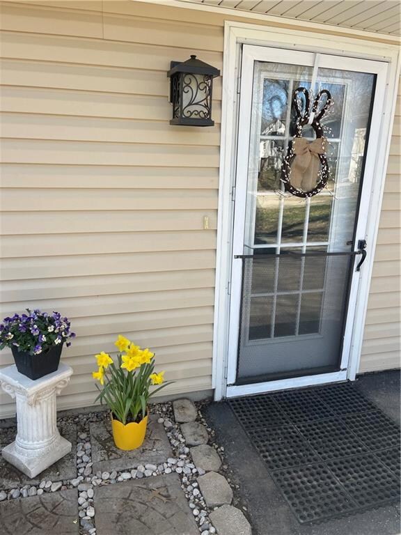 922 NE Westwind Cir, Lees Summit, MO 64086 - photo 2