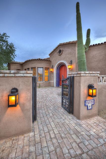 003_Courtyard Entry