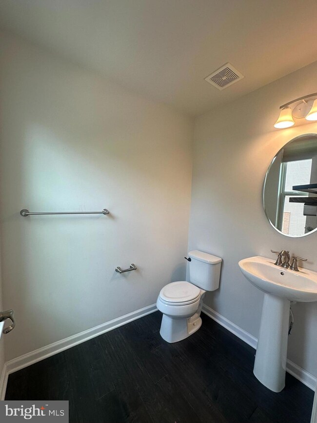 10402 Steeplechase Run Ln, Manassas, VA 20110 - photo 7