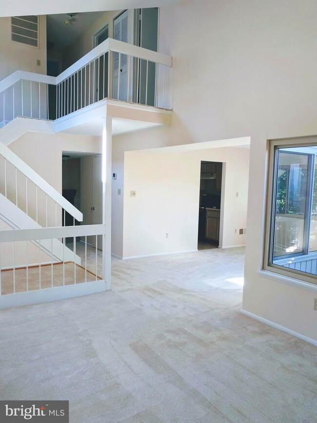 14708 Pebble Hill Ln, North Potomac, MD 20878 - photo 5