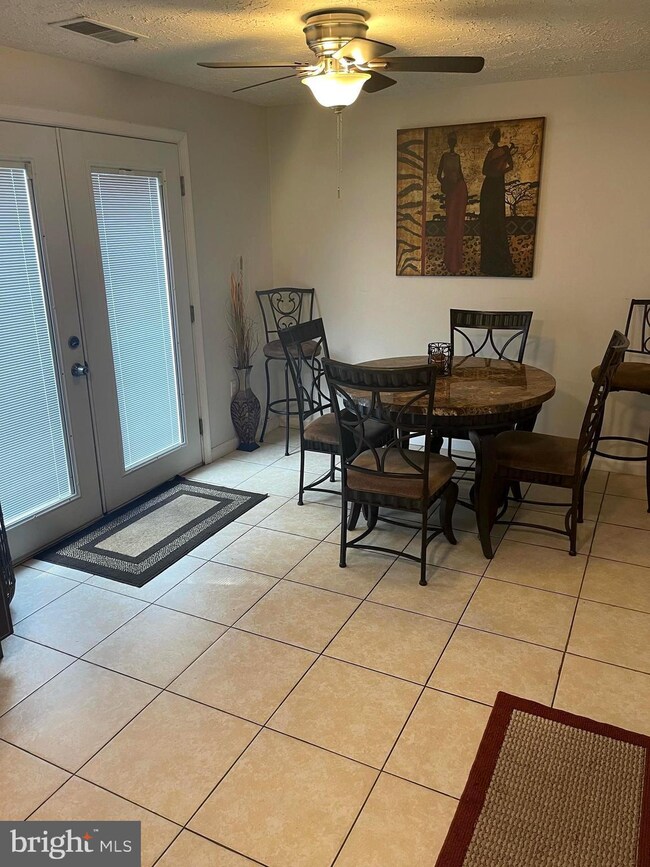 7209 Sheila Turn, Clinton, MD 20735 - photo 5