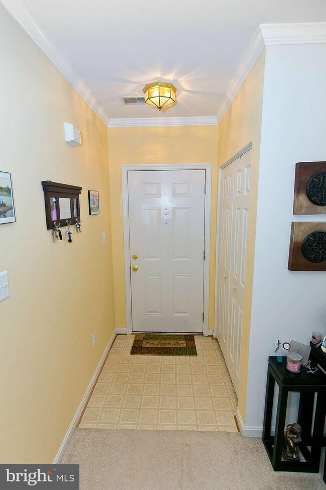 25300 Lake Mist Square unit 102, Chantilly, VA 20152 - photo 3
