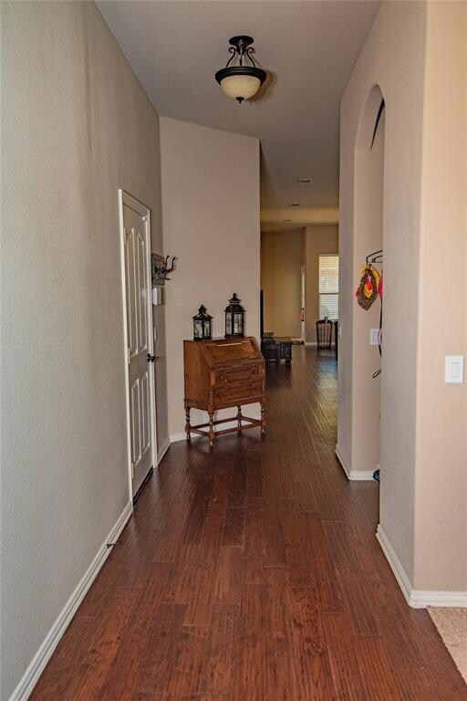 Front hallway to the kitchen and living areas.