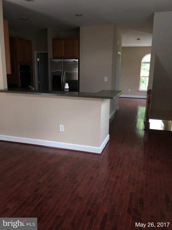 7911 Homefield Dr, Hyattsville, MD 20785 - photo 6