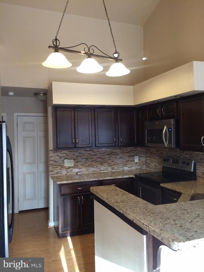 10716 Heatherwood Dr, Spotsylvania, VA 22553 - photo 5