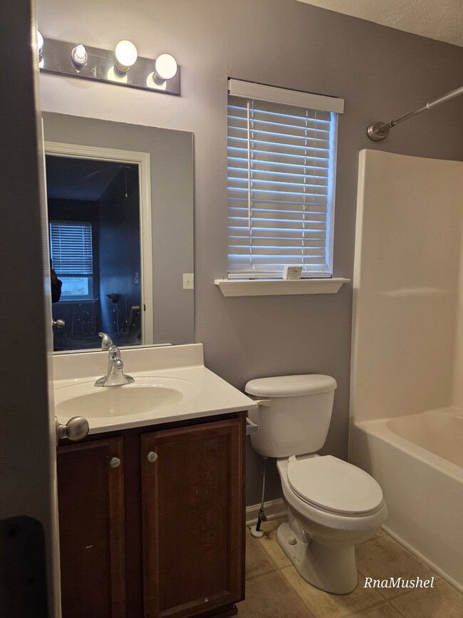 330 Sarna Dr, La Vergne, TN 37086 - photo 5