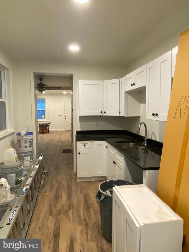 524 Woodward St, Lancaster, PA 17602 - photo 5