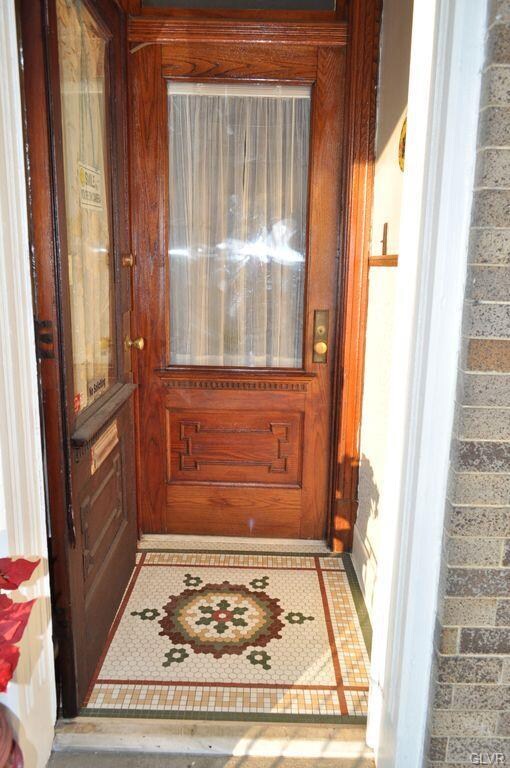 227 N 16th St, Allentown, PA 18102 - photo 2