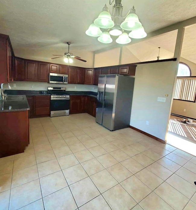 7800 Eider Ave, Hobart, IN 46342 - photo 2