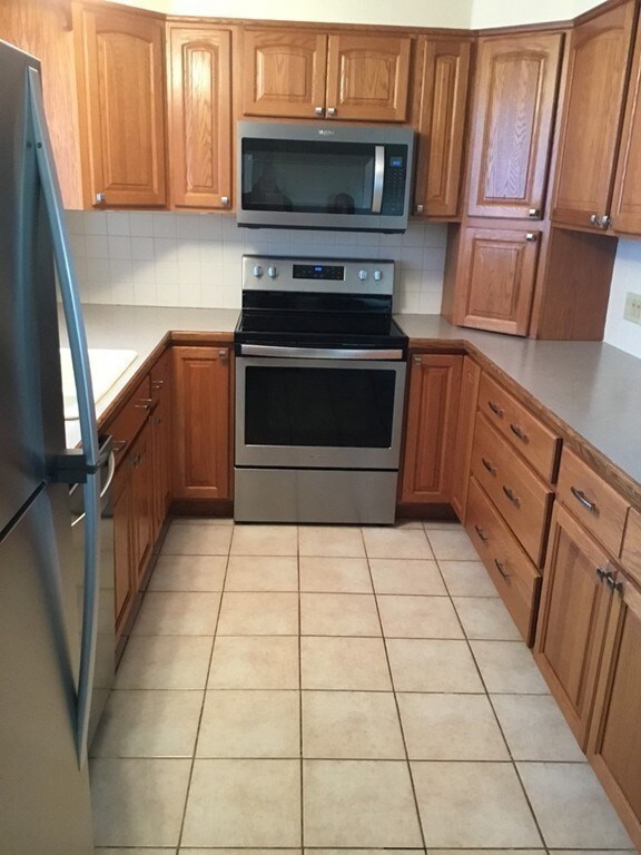 126 Merrimac St unit 49, Newburyport, MA 01950 - photo 4