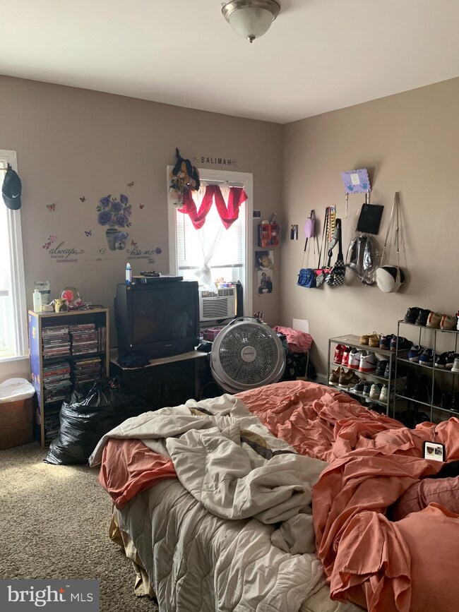 437 Mechanic St, Camden, NJ 08104 - photo 4