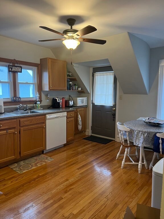 48 Emerson St unit 2, Wakefield, MA 01880 - photo 4