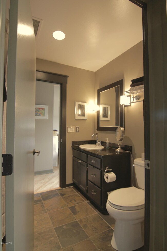 600 Monroe Ave NW unit 207, Grand Rapids, MI 49503 - photo 5