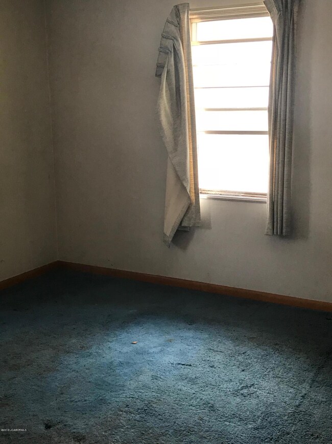 Bedroom2
