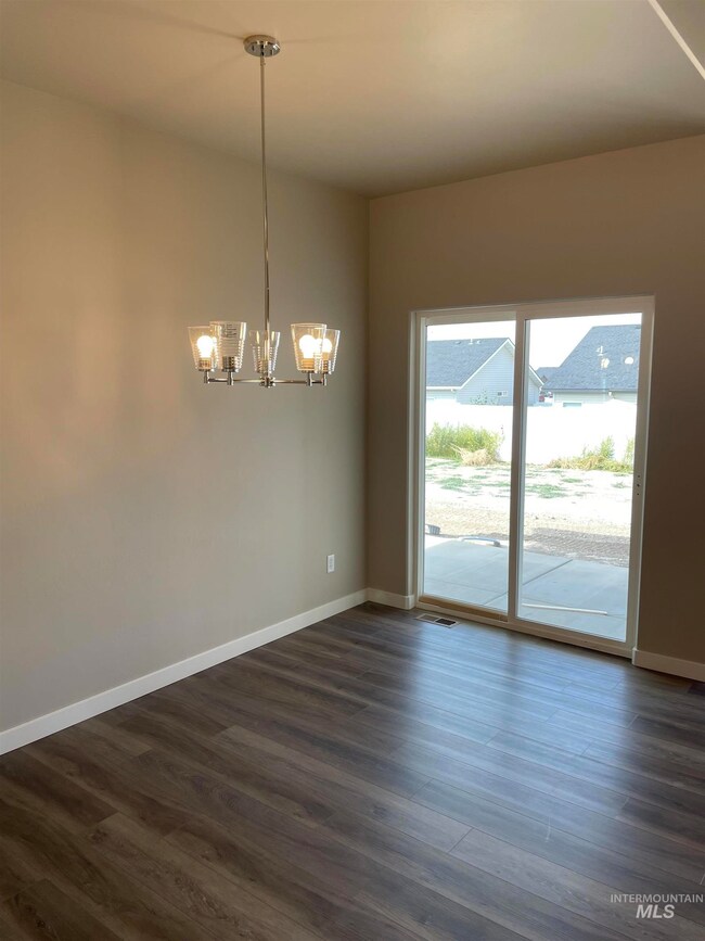 1226 Frank Henry Rd, Twin Falls, ID 83301 - photo 4