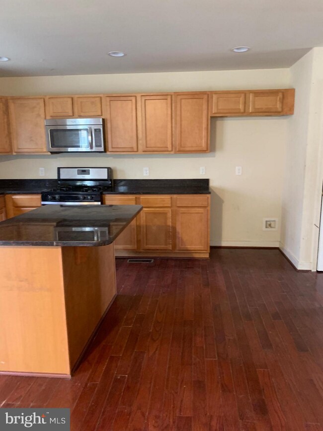 1916 Hilltop Rd, Jessup, MD 20794 - photo 6