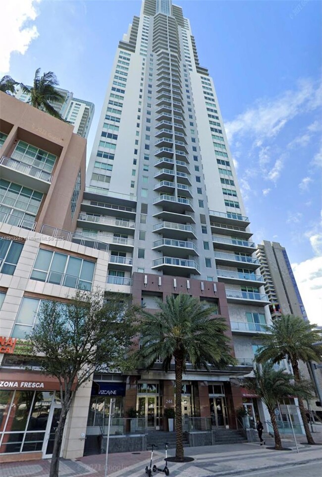 Vizcayne unit 3404, Miami, FL 33132 - photo 2