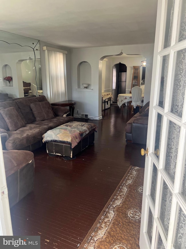 1117 Saint Vincent St, Philadelphia, PA 19111 - photo 6