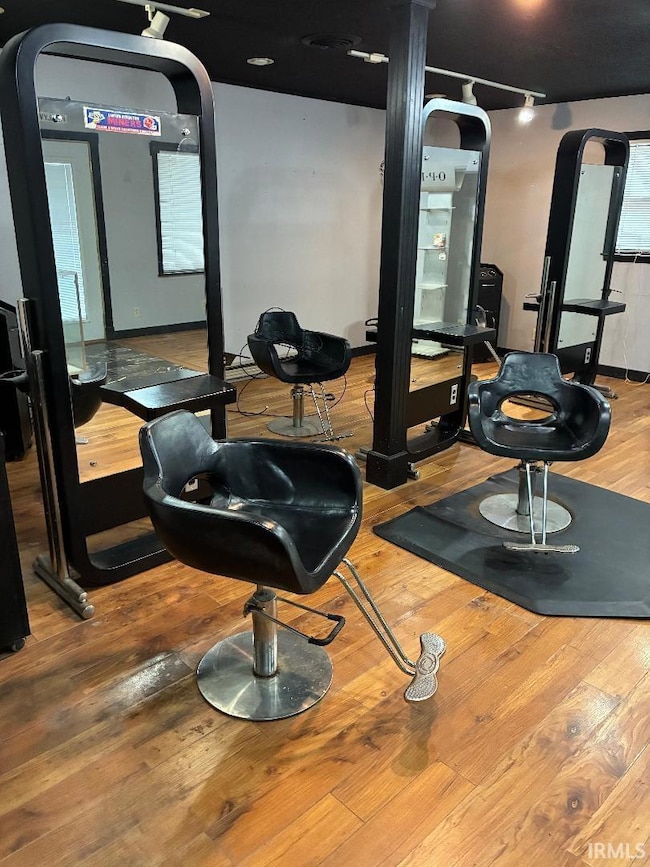 509 NE B St, Linton, IN 47441 - photo 7