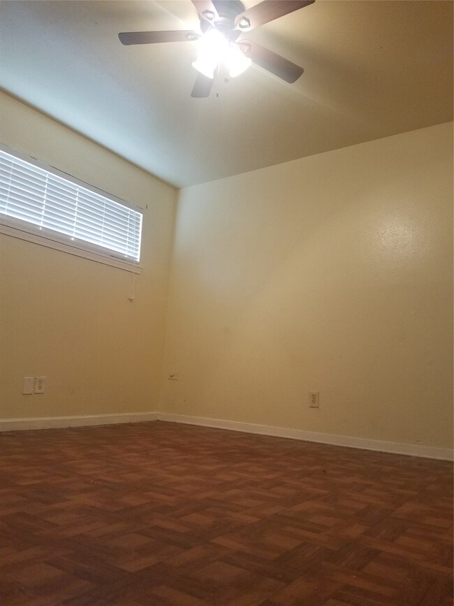3502 Campbell St unit 4, Houston, TX 77026 - photo 5