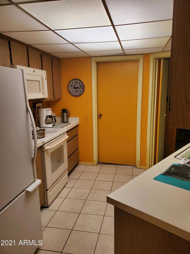 13813 N 109th Ave, Sun City, AZ 85351 - photo 4