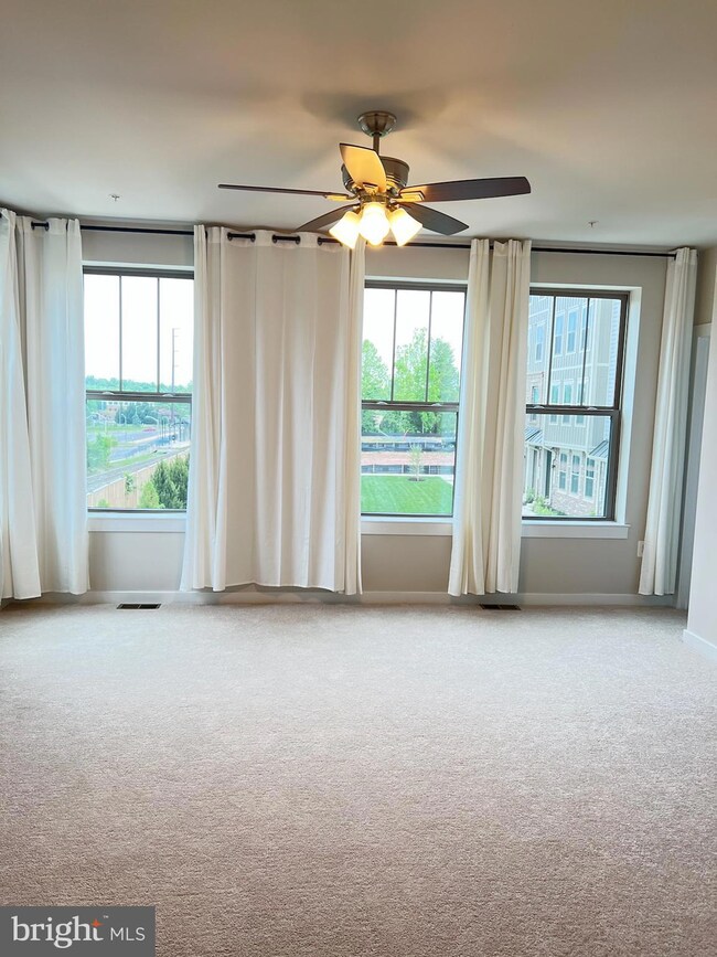 501 Tassita Ln unit A, Manassas Park, VA 20111 - photo 7