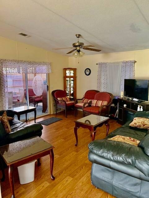 6127 Presidential Cir, Zephyrhills, FL 33540 - photo 5