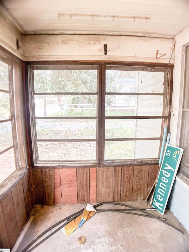 908 Kennedy St, Anderson, SC 29624 - photo 4