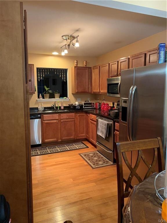 1804 Ruth St, Allentown, PA 18104 - photo 6