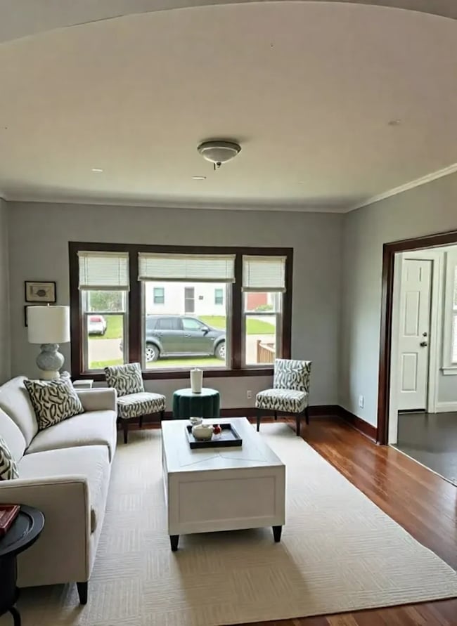 118 Wilcox Ave, Elgin, IL 60123 - photo 5