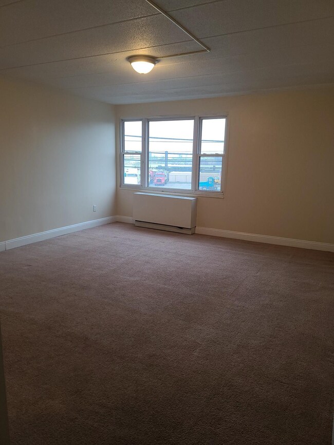 685 Prospect Ave unit 11A, Fairview, NJ 07022 - photo 5