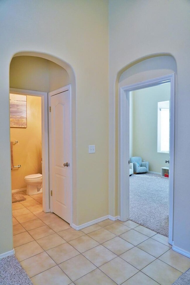 1780 N Avignon Lane Clovis 05 Entryway 2