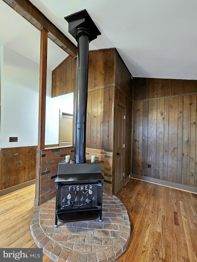 97 Bitter, Shenandoah, VA 22849 - photo 4