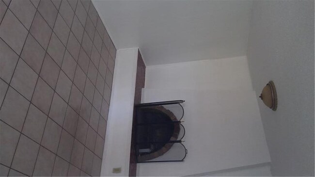 8242 Loma Terrace Rd, El Paso, TX 79907 - photo 6