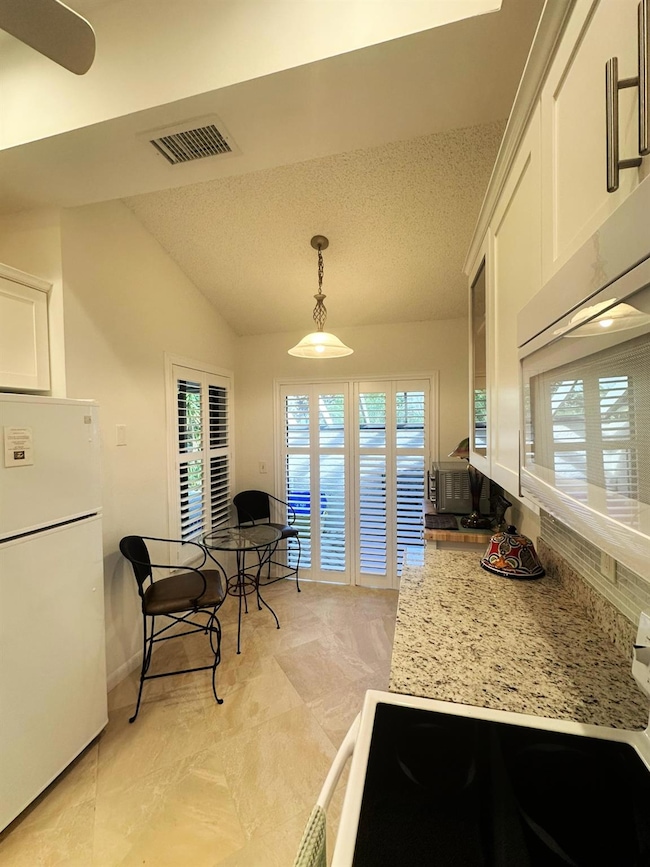 10980 Lake Front Place unit 10980, Boca Raton, FL 33498 - photo 6