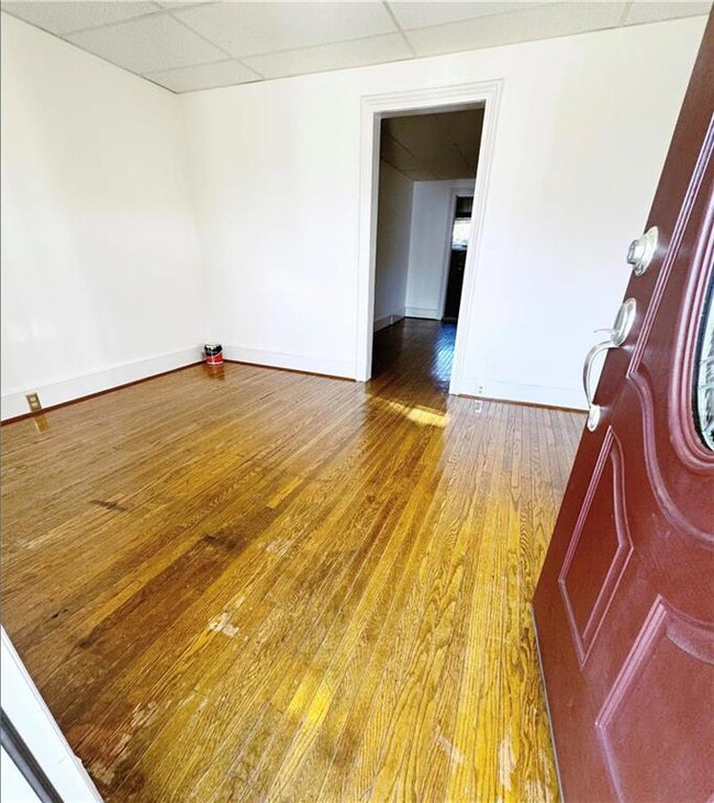 29 E Main St, Pen Argyl, PA 18072 - photo 3